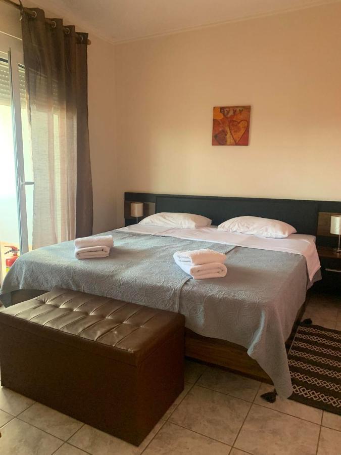 Hotel Loga Tycherón Extérieur photo