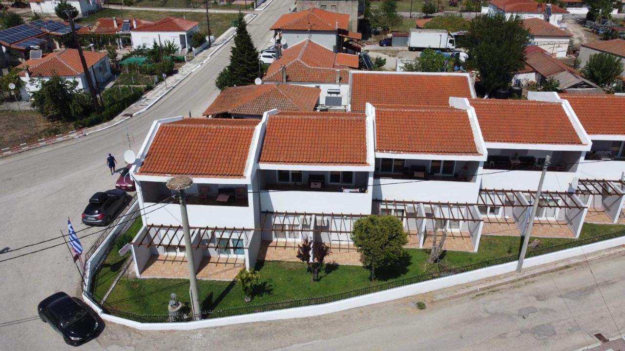 Hotel Loga Tycherón Extérieur photo