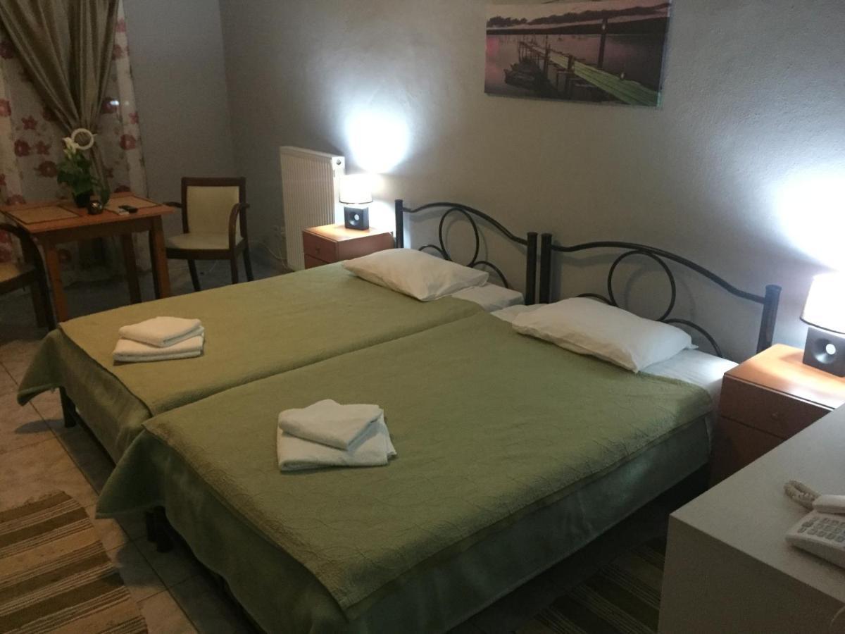 Hotel Loga Tycherón Extérieur photo