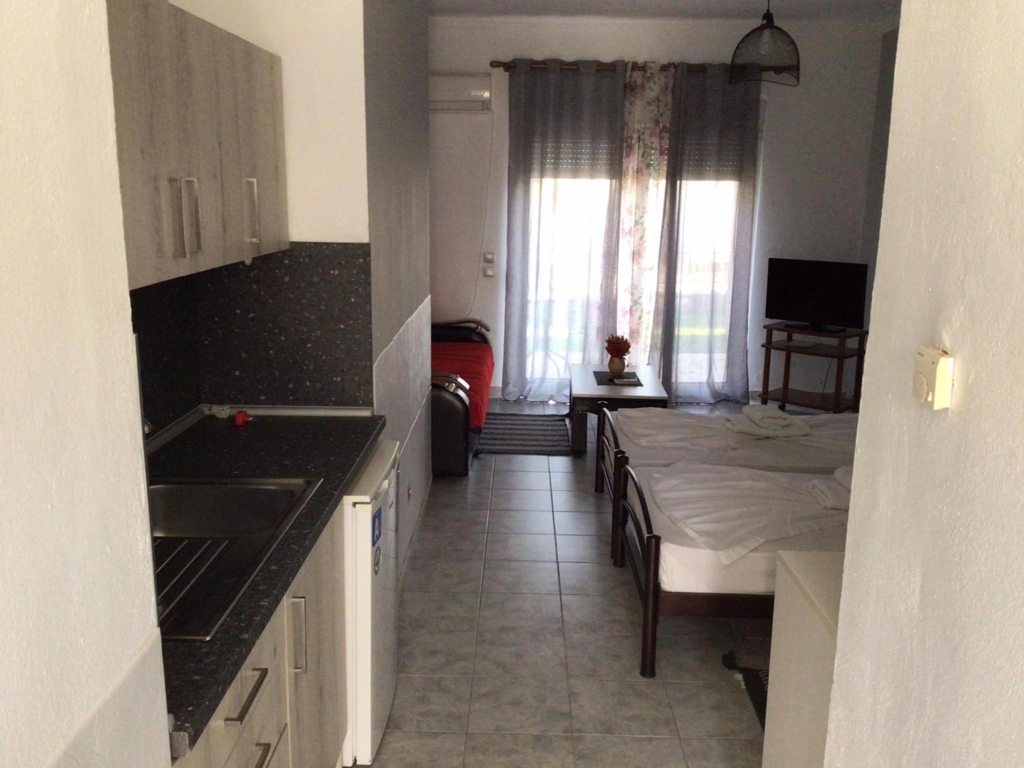 Hotel Loga Tycherón Extérieur photo