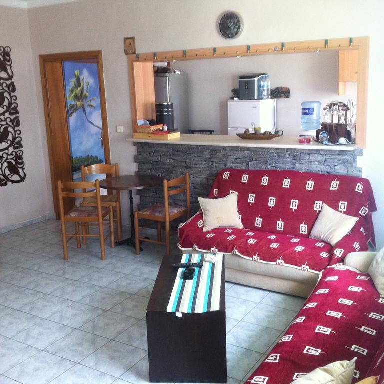 Hotel Loga Tycherón Extérieur photo