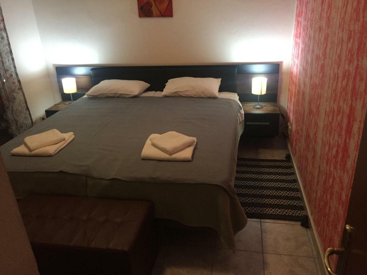 Hotel Loga Tycherón Extérieur photo