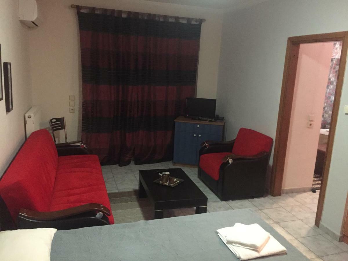 Hotel Loga Tycherón Extérieur photo